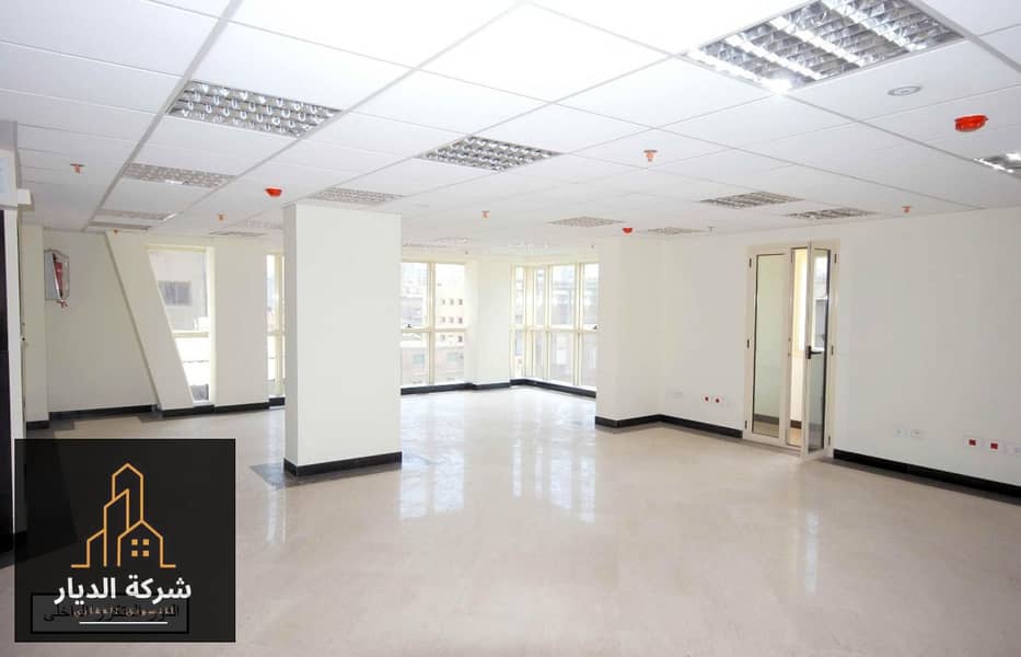 2 80d40decc79d4e958e2f4bb87c450ca9. jpg