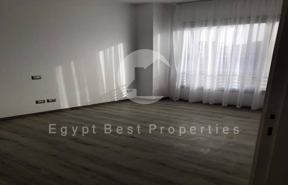 3 WhatsApp Image 2025-12-07 at 16.15. 07_ffc0f7d1. jpg