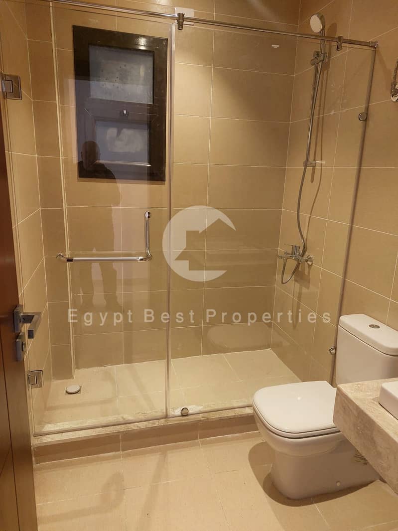 9 b65fd3c7-8a82-4d25-b068-3e09fd4b6d98. jpeg