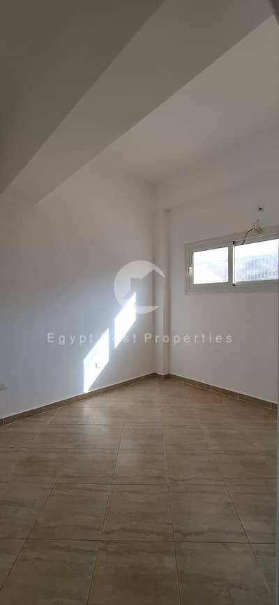2 Bedroom Chalet for Sale in Ain Sukhna, Suez - 0a31bab2-9aed-47d2-9916-deb2972f1d8f. jpeg 2 Bedroom Chalet for Sale in Ain Sukhna, Suez - 0a31bab2-9aed-47d2-9916-deb2972f1d8f. jpeg