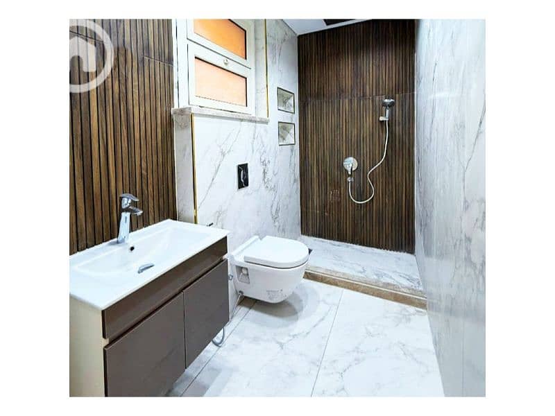 8 8a1b8c4a-4e94-40ca-9e72-465c9fb69317. jpg