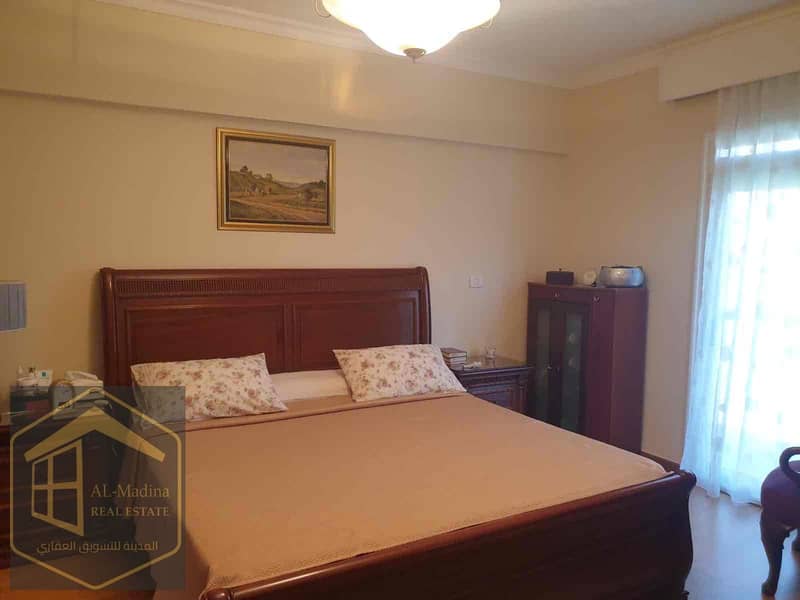 8 dc265857-87df-4a6c-ae73-39b84590c394. jpg