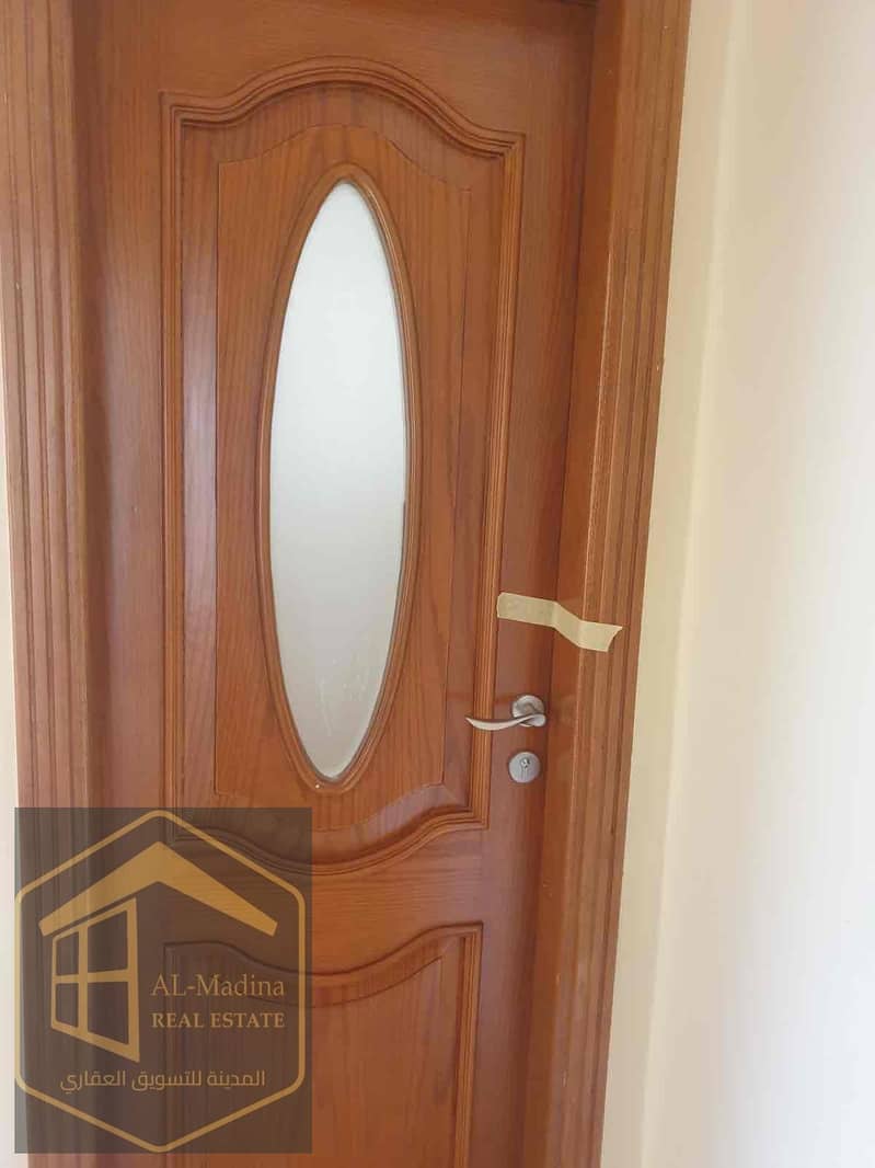 12 1d57e8fe-cf62-47b5-b985-3edaa5c35e8b. jpg