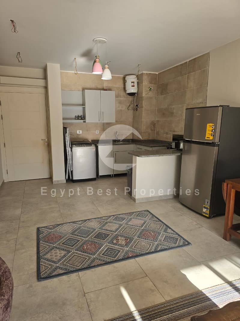 5 0e41fd8a-76e5-4920-bfc4-03e9d05ed788. jpeg