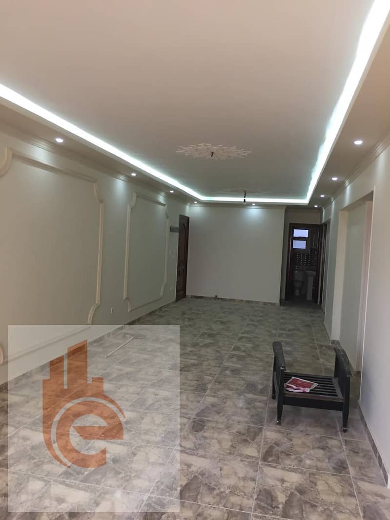 2 39d90f85-9d86-4bda-a2d5-3a1981430a57. jpg