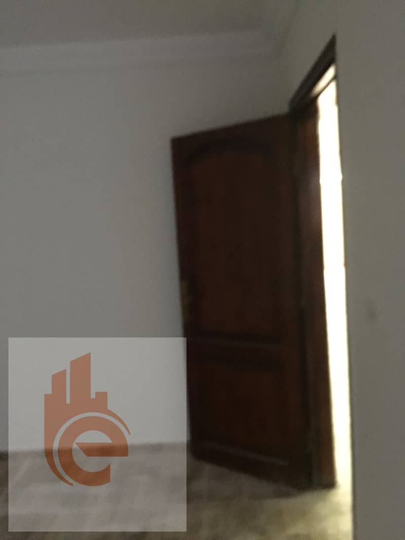 5 6f2bda0d-59bc-4500-8eac-6c4586e06f6f. jpg