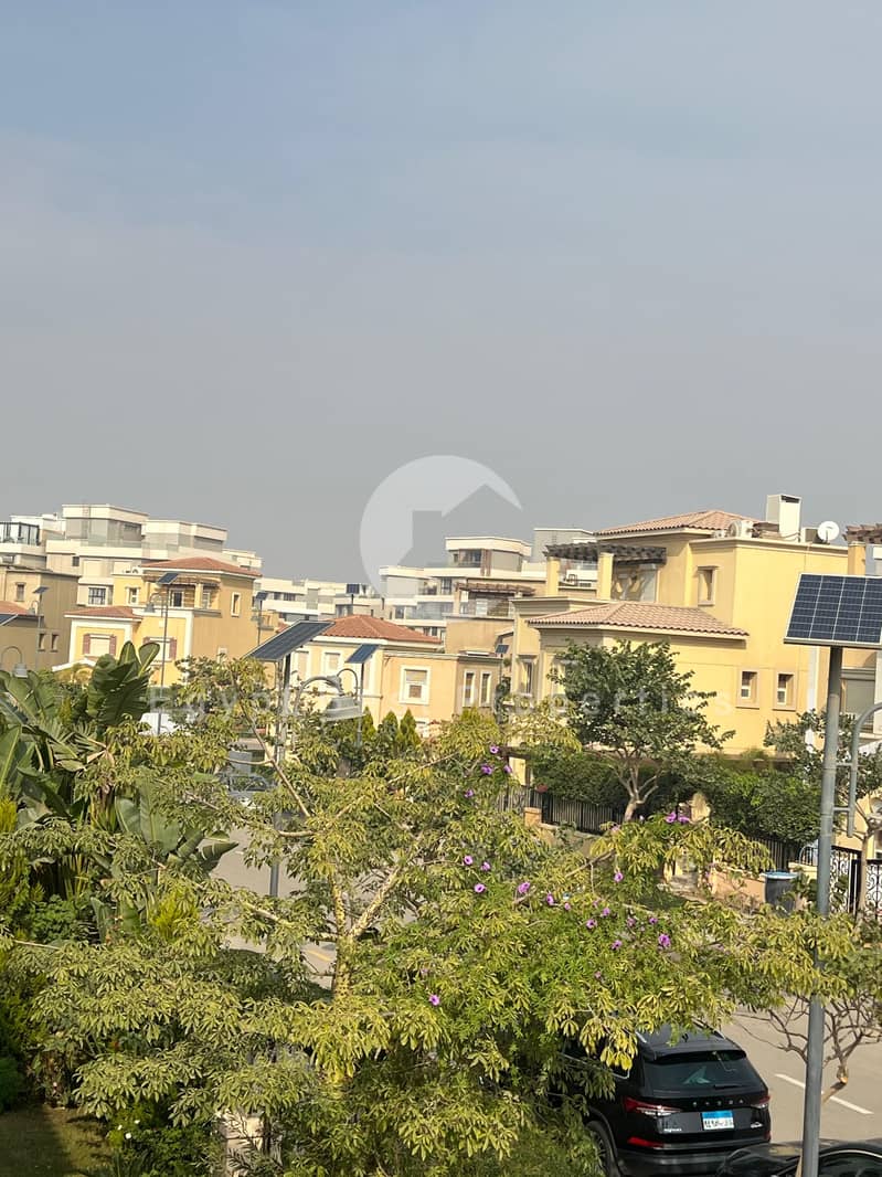 7 692bc286-1694-4551-b5a5-bf79d7e976c9. jpeg