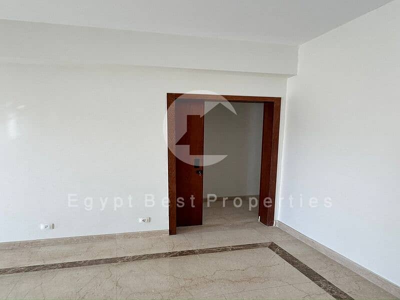 9 e48fc4f7-4a07-41c4-8f75-cbd15b7ac001. jpg