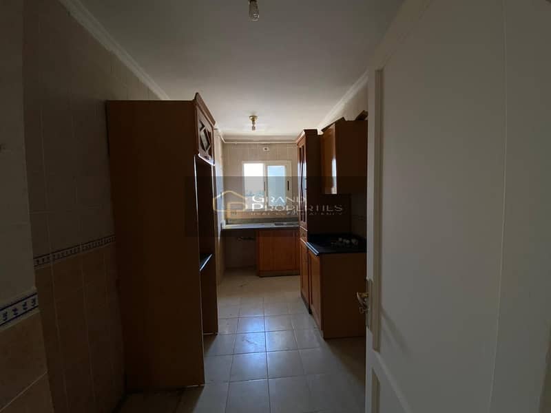 5 bc80f3b5-22c6-437c-8c5e-e6cda61662e1. jpg