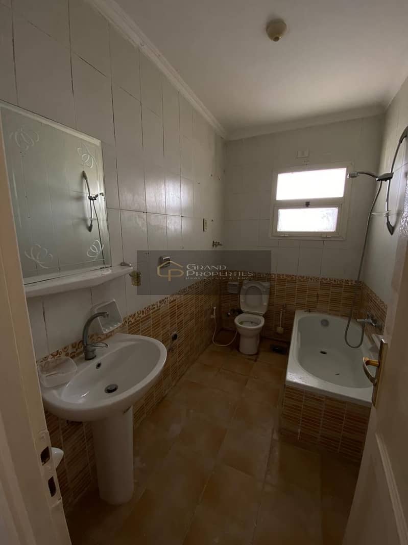 8 41a4a565-ee59-494c-b329-216fa1af7b2a. jpg