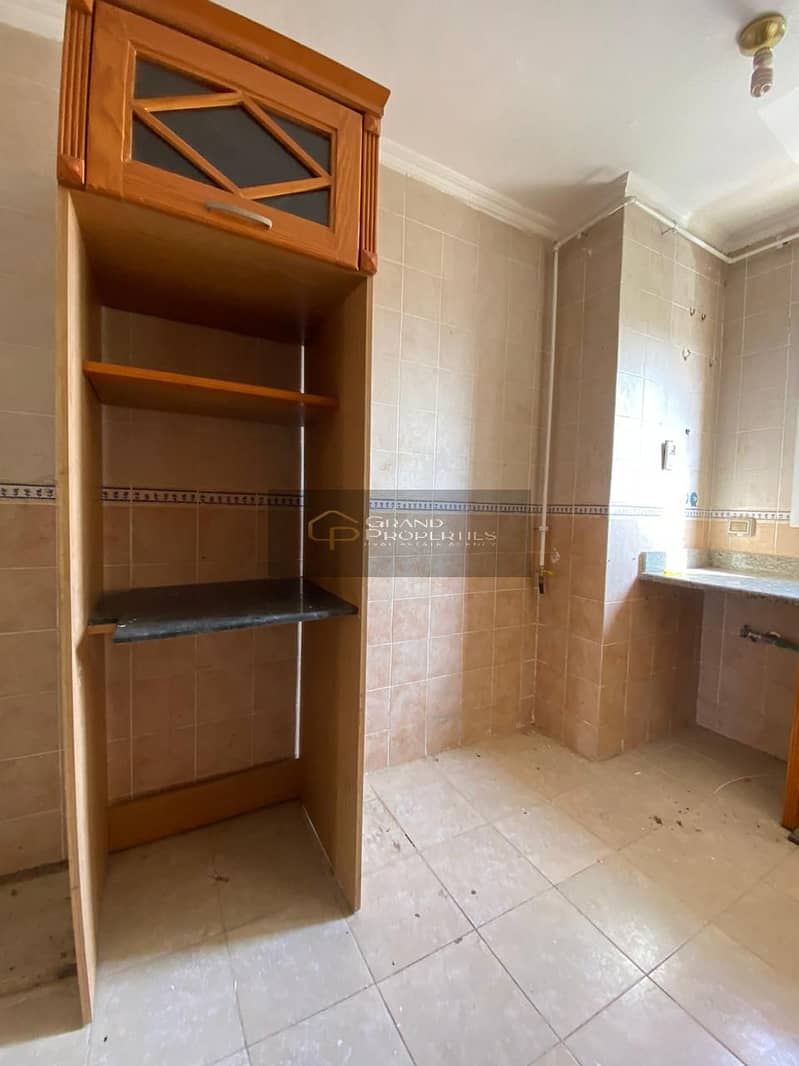 10 ba6c928a-20cf-4c4c-a5f3-0d258858d447. jpg