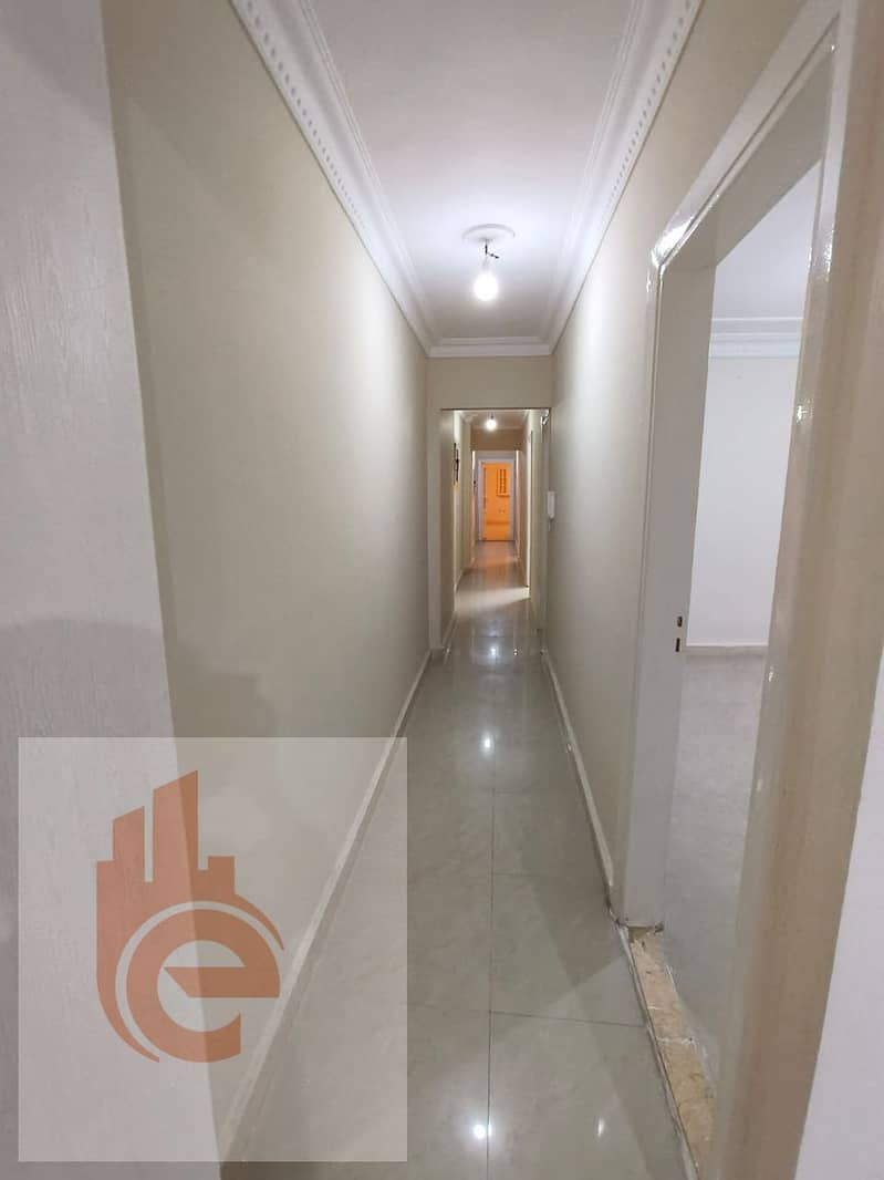 2 244dc997-bb0b-41d9-85a6-9955c3b3e636. jpg