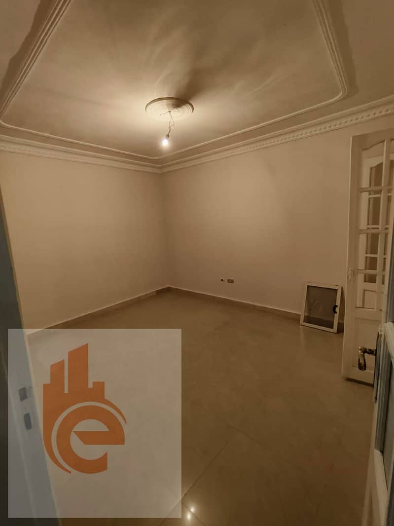 5 8e3b498c-307c-48a2-bbb1-e8a89dca6bf4. jpg