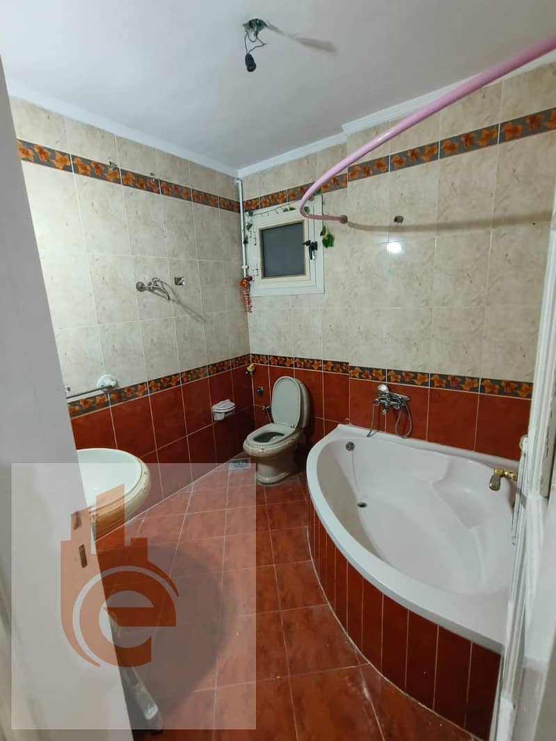 8 b2845994-303c-48af-a2a3-257e0d507bef. jpg