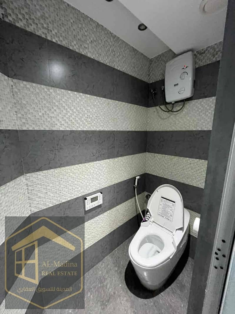 13 1611a2b3-69d1-448e-b34e-ae5cbef53217. jpg