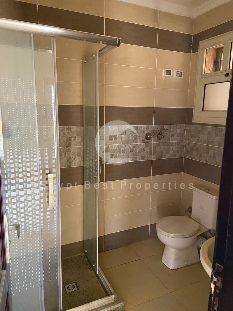 8 WhatsApp Image 2025-12-04 at 13.33. 50_6f4b4ca0. jpg