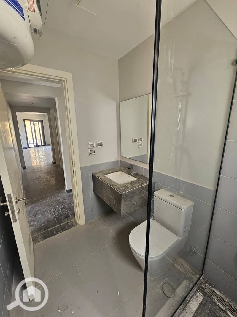 6 WhatsApp Image 2025-12-14 at 7.20. 39 PM. jpeg