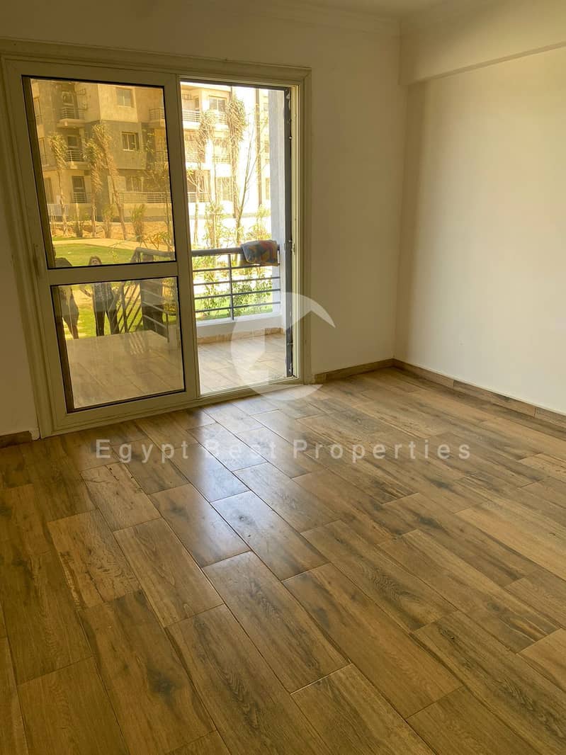 12 WhatsApp Image 2025-12-04 at 13.33. 53_d31d7474. jpg