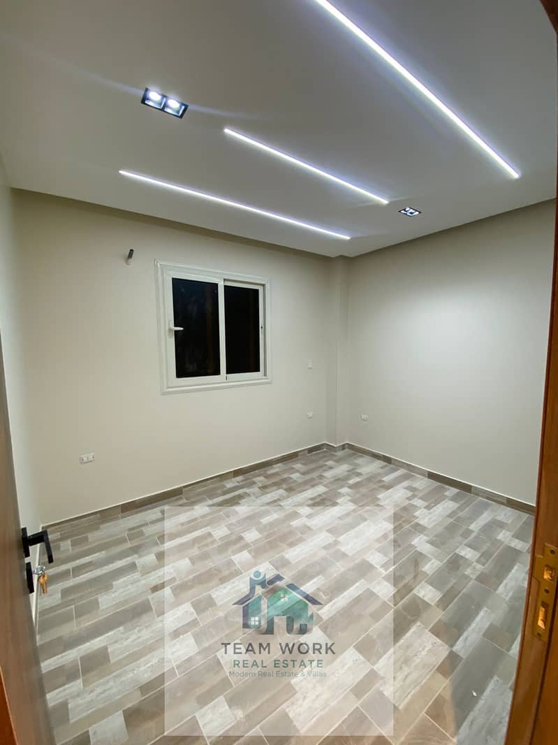 4 36c4f8f8-ec1f-431c-aa31-12f4bc39b04f. jpg