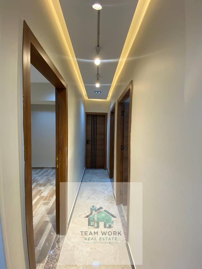 6 7b33d15a-b2c3-4578-b817-30c42e826edc. jpg