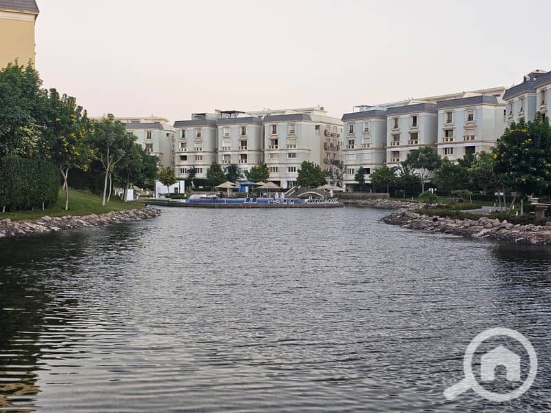 6 WhatsApp Image 2025-12-14 at 20.23. 26_a6eef5e6. jpg