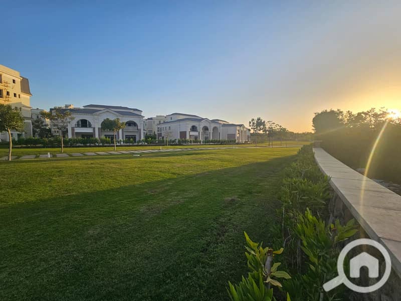 3 WhatsApp Image 2025-12-14 at 20.23. 19_284ccd26. jpg