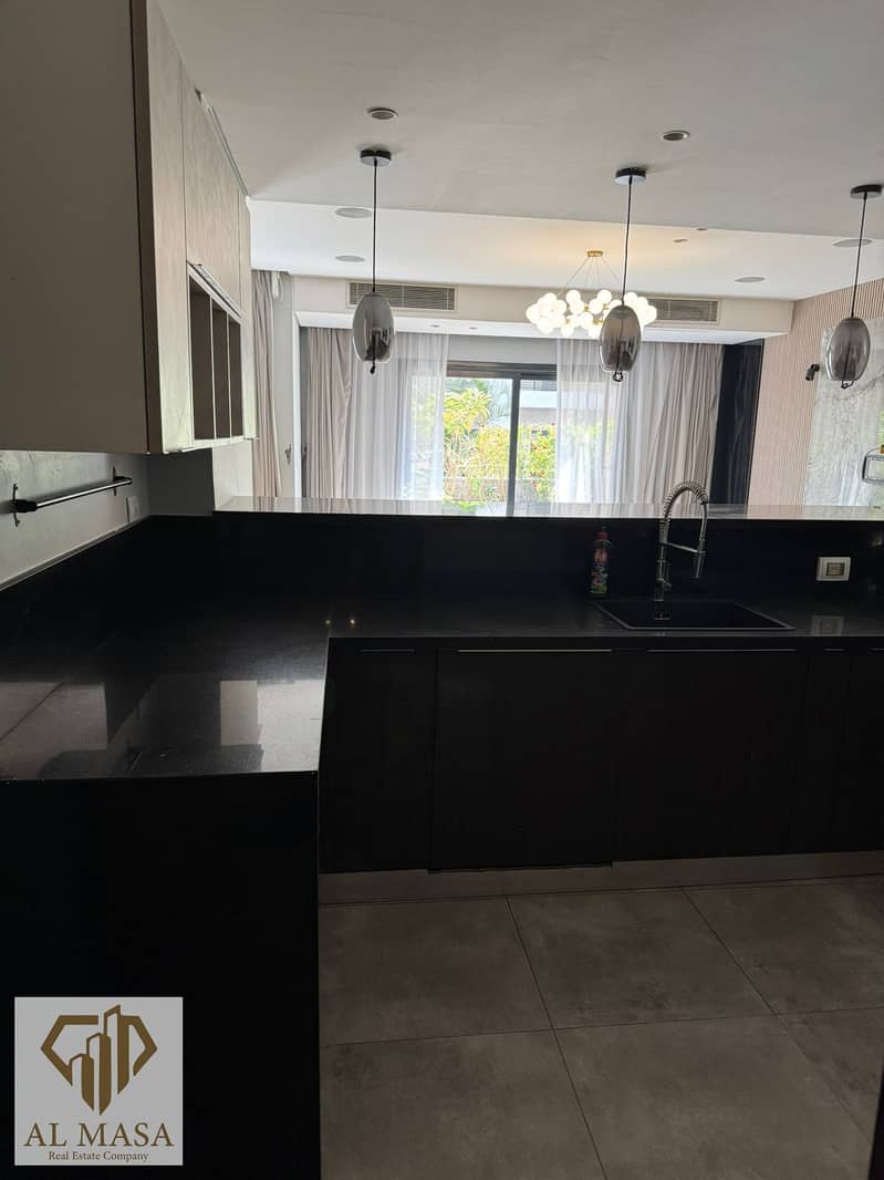 12 WhatsApp Image 2025-12-10 at 15.52. 16_1b7ab924. jpg