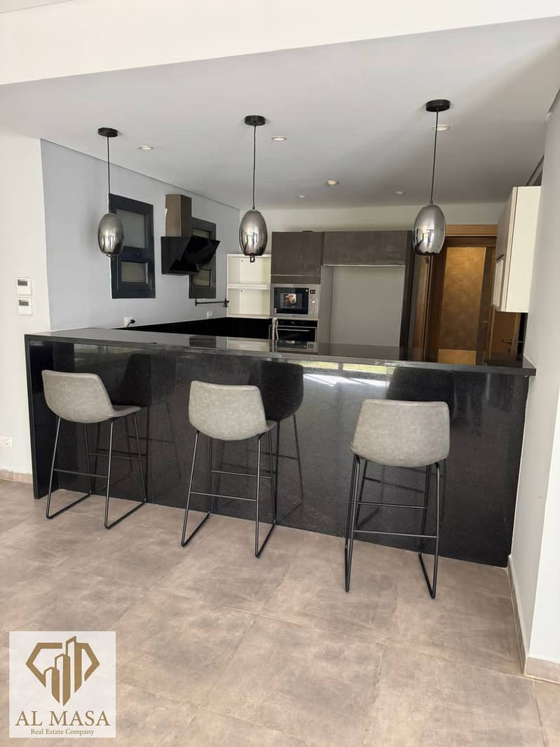 14 WhatsApp Image 2025-12-10 at 15.52. 17_50f3abb8. jpg