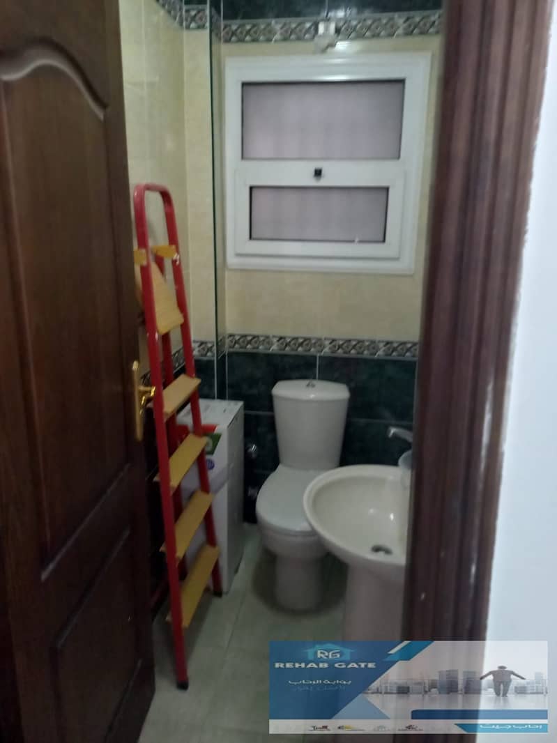 6 893e21bc-6ab7-4f63-aa42-fb4b85a6503d. jpg