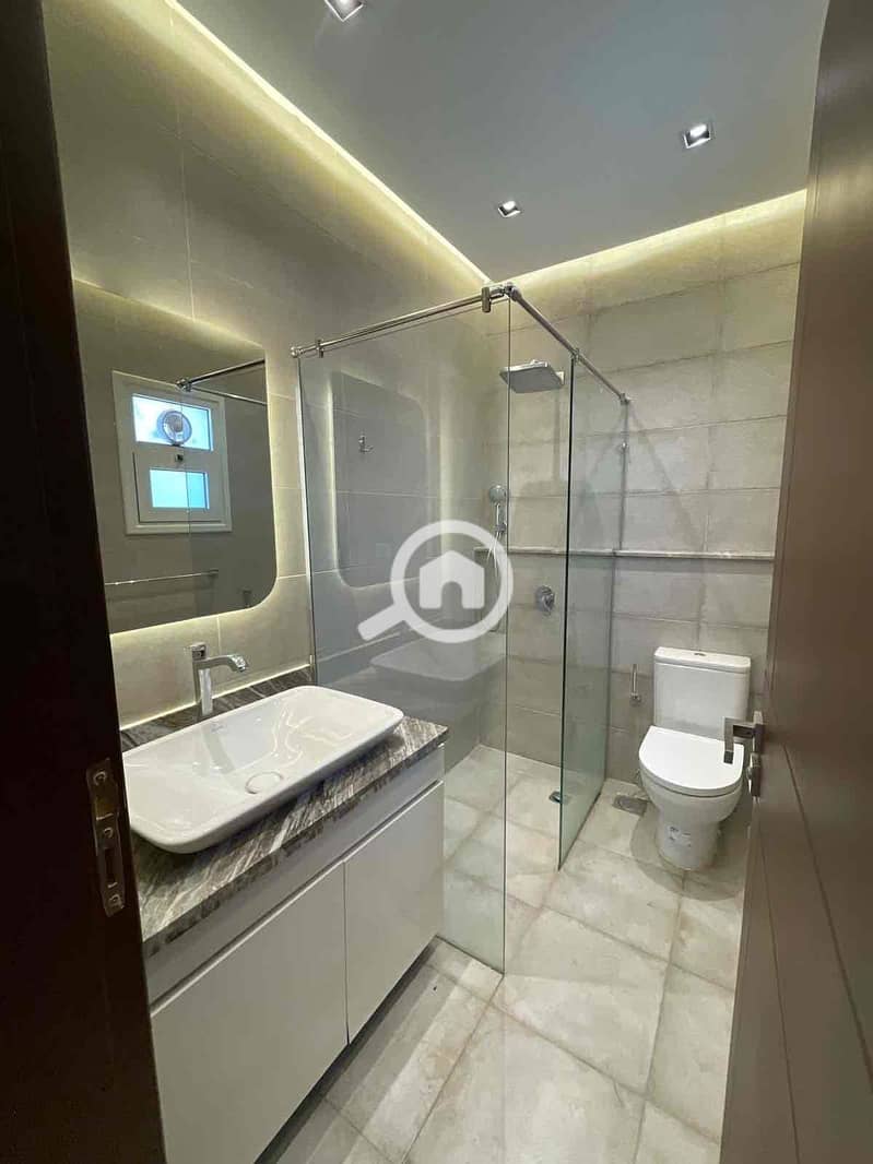 11 94f92b59-886b-490c-960a-307ad7b4733a. jpg