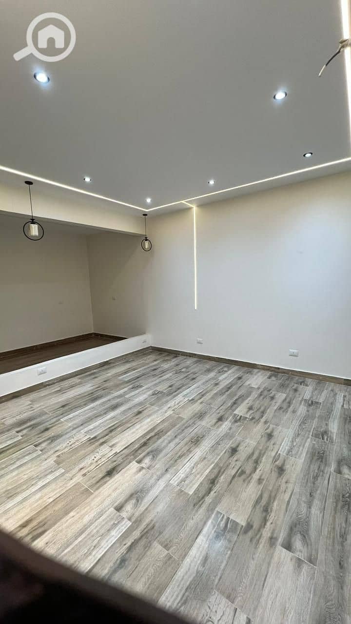 19 1b49a25f-dbd2-4072-9ecf-ce427eff850a. jpeg