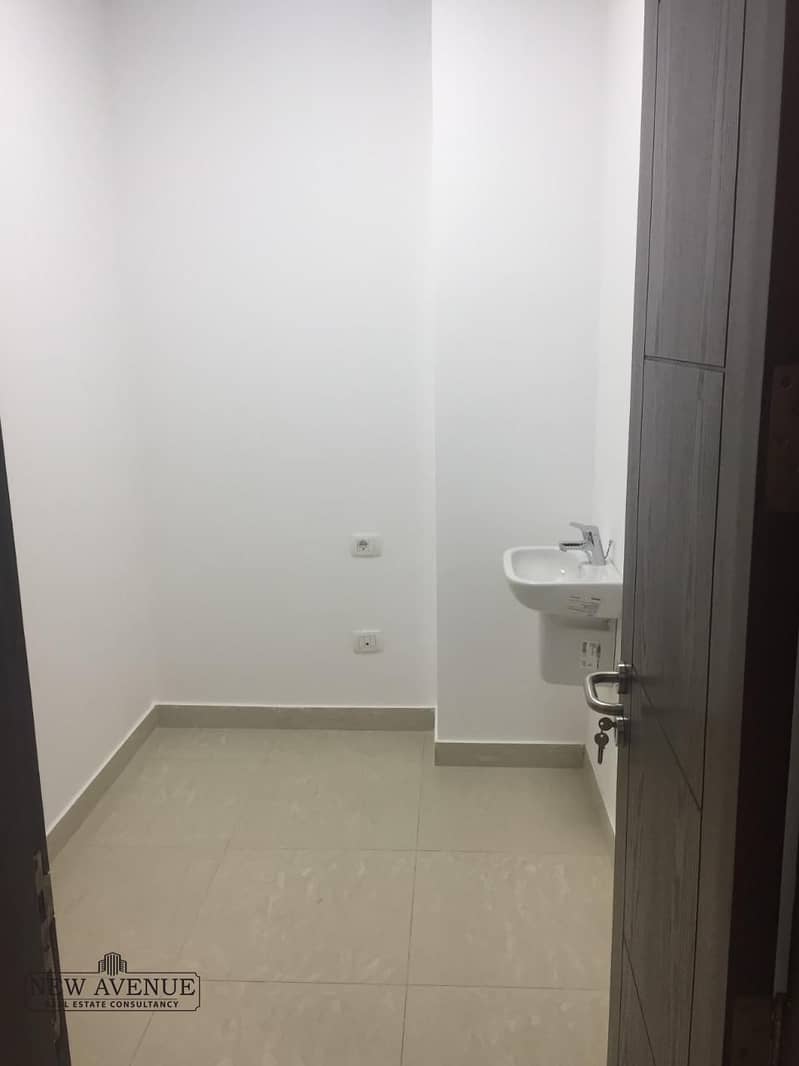 6 WhatsApp Image 2025-12-14 at 1.48. 46 PM (2). jpeg