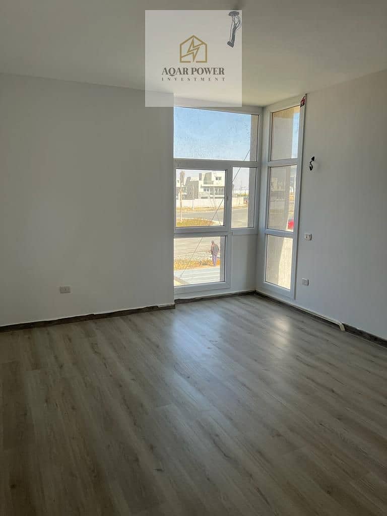 2 7469091d-0b9d-4da6-b044-aacc8b23ff00. jpg