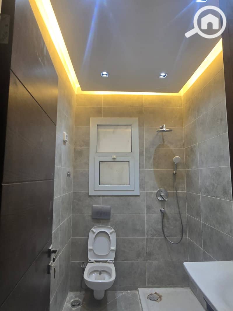 4 WhatsApp Image 2025-12-14 at 1.49. 45 PM (3). jpeg