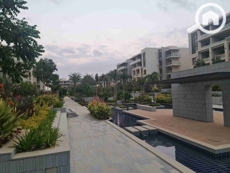 3 20251010_183012. jpg