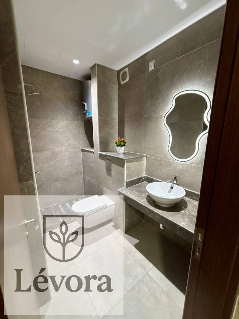 8 WhatsApp Image 2025-12-12 at 16.50. 59 (1). jpeg