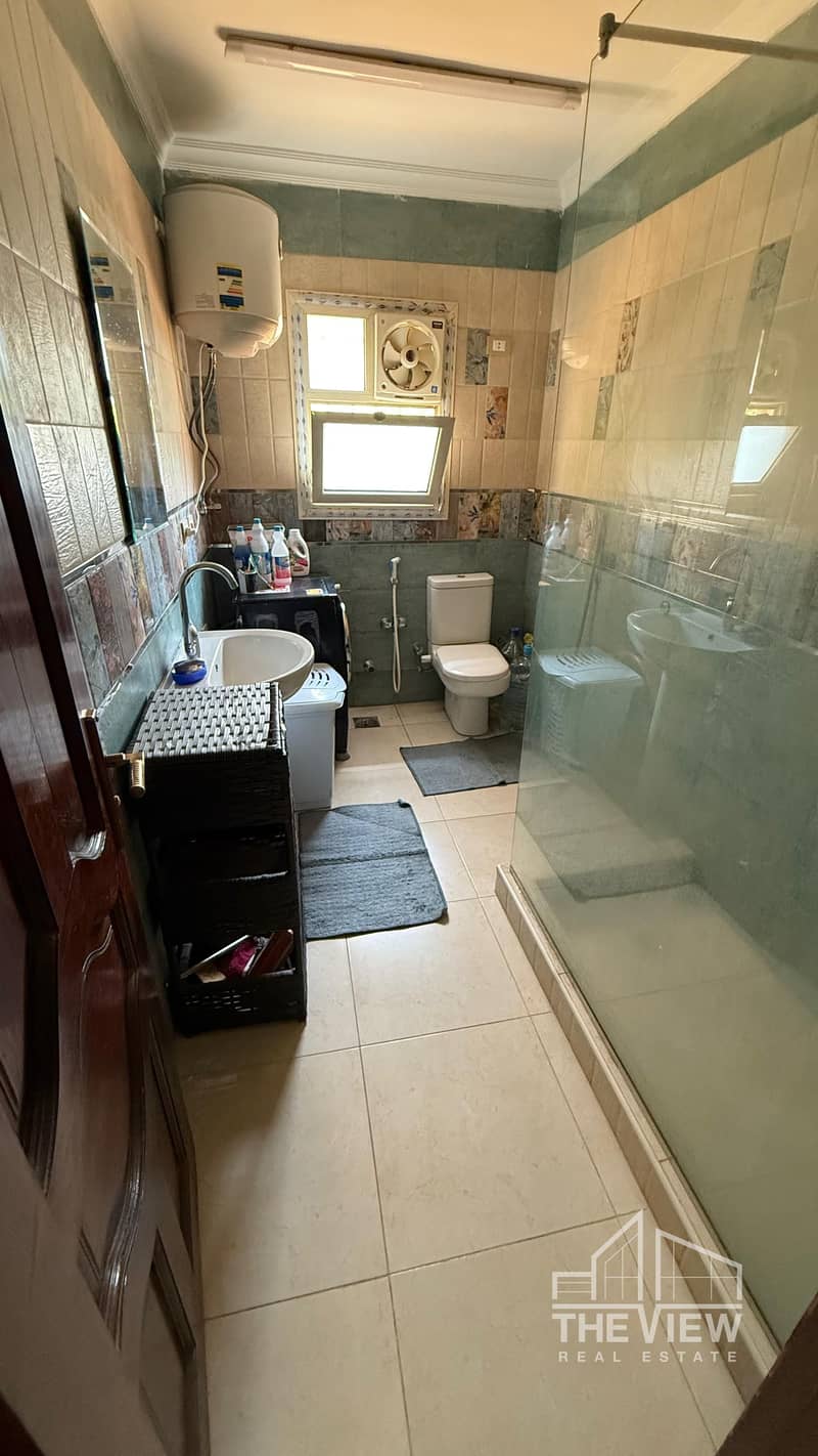 7 WhatsApp Image 2025-12-14 at 23.17. 28_6d882f89. jpg