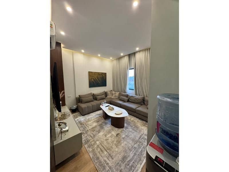 8 16106fbc-81ba-4628-b511-6f312f0c2573. jpg