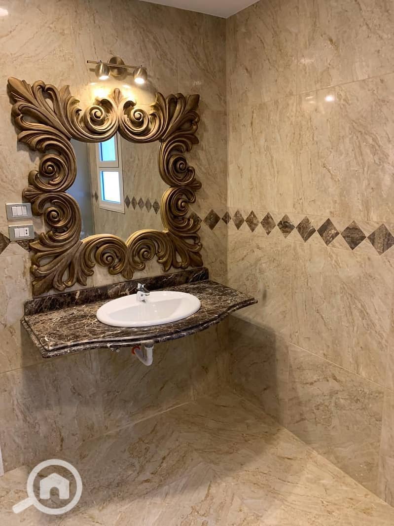 7 aaa91a2c-5c22-42a4-8e70-6fcf065edf40. jpg