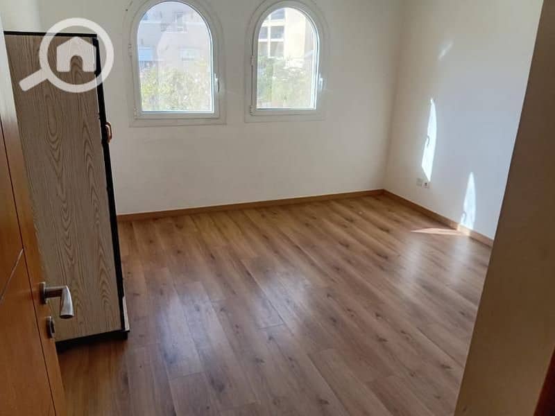 6 81e74a3f-ce87-467b-8c23-485c5e57b0d8. jpg