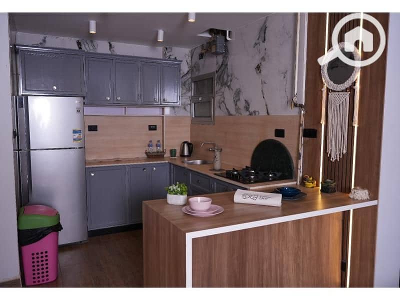 4 8d09b23f-743b-4fcd-96f8-bc57e68b0611. jpg