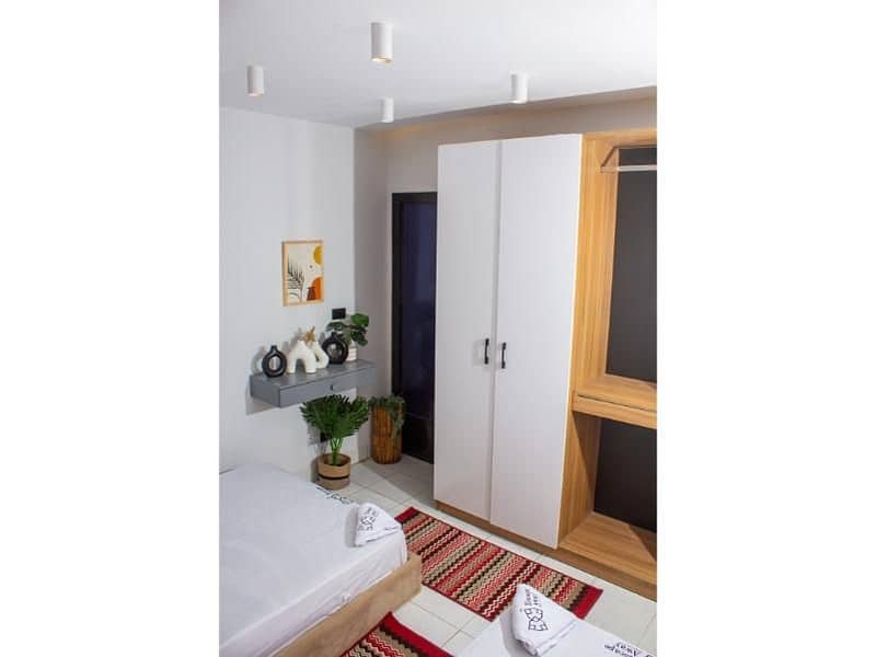 6 6e44d64f-87e3-4597-ad8e-d3c041e60aa3. jpg