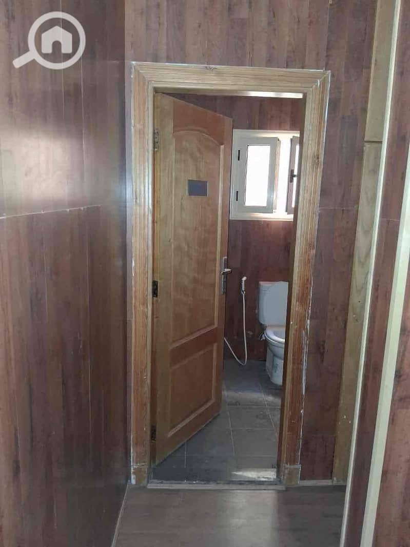 9 ff5e147a-45e5-45e5-ad26-1227983300ab. jpg