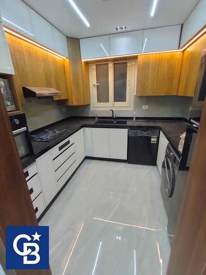 11 482246310_995779562617482_5427376182268511519_n. jpg