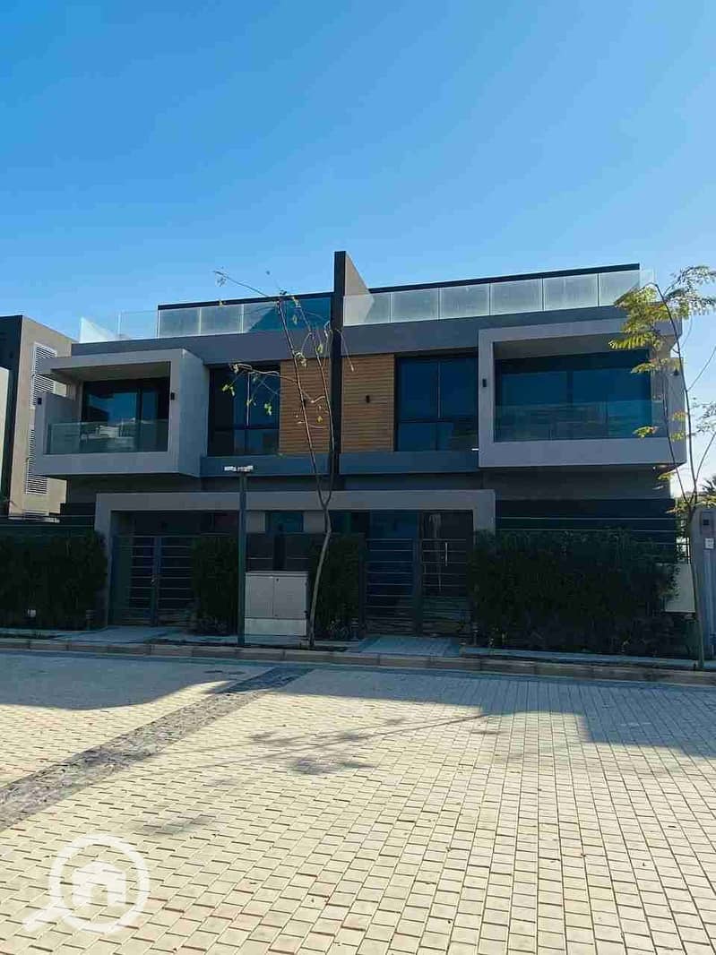 8 IMG_20251008_221022_904. jpg