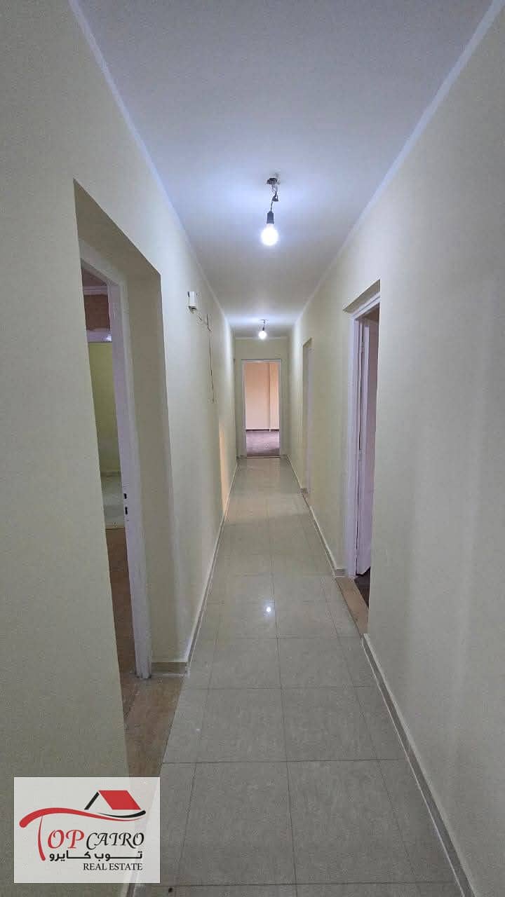 8 2eb59f8f-5850-4b82-8f8b-a4ab462084eb. jpeg