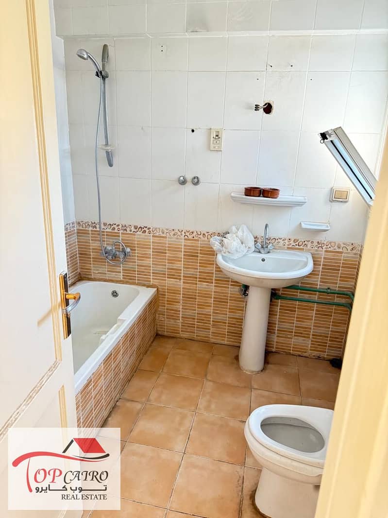 13 b40a9f02-2b3c-4723-bc92-aeb800468b44. jpeg