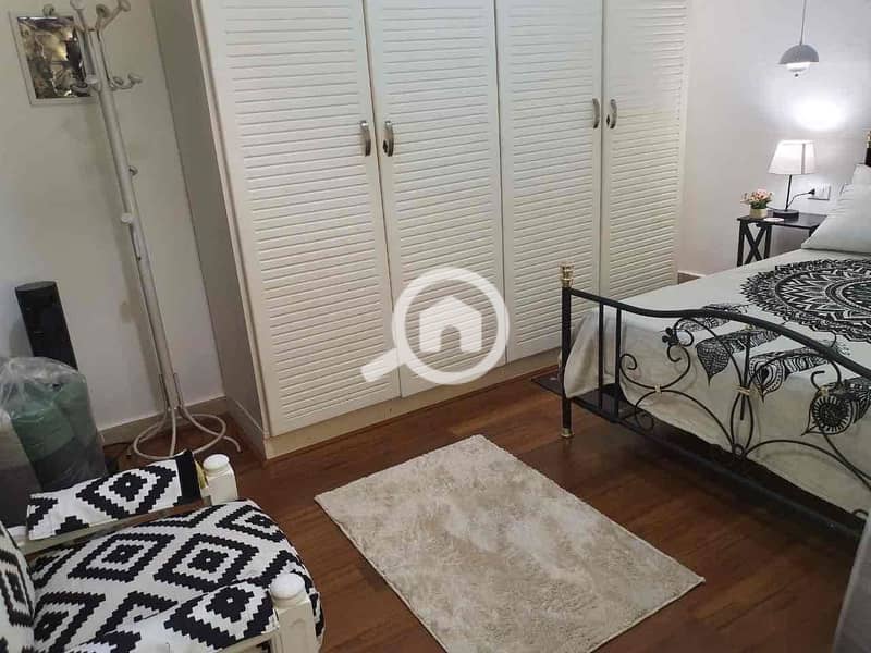 4 8157e1cb-ce25-4211-be99-91175a3f0200. jpg