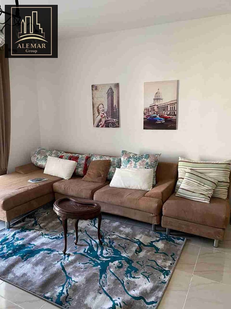 1000497772. jpg 1000497772. jpg