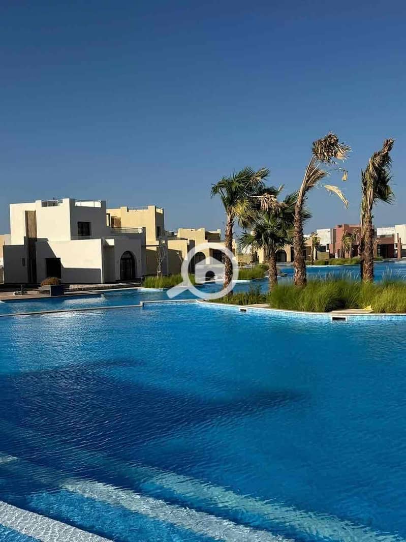 6 81bc1fe5-8ec4-45bb-ade0-0d57334764a8. jpg